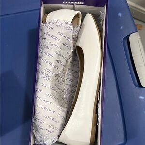 TOP Moda Classic White Flats